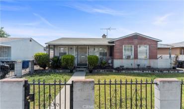 10443 E Zamora Avenue, Los Angeles, California 90002, 3 Bedrooms Bedrooms, ,1 BathroomBathrooms,Residential,Buy,10443 E Zamora Avenue,SR24144078