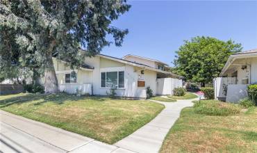 16755 Parthenia Street 5, Northridge, California 91343, 2 Bedrooms Bedrooms, ,1 BathroomBathrooms,Residential,Buy,16755 Parthenia Street 5,SR24159935