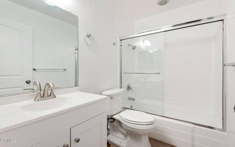 14-web-or-mls-14 - Bathroom 2