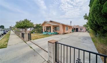 2120 Myrtle Avenue, Long Beach, California 90806, 6 Bedrooms Bedrooms, ,3 BathroomsBathrooms,Residential Income,Buy,2120 Myrtle Avenue,PW24145200