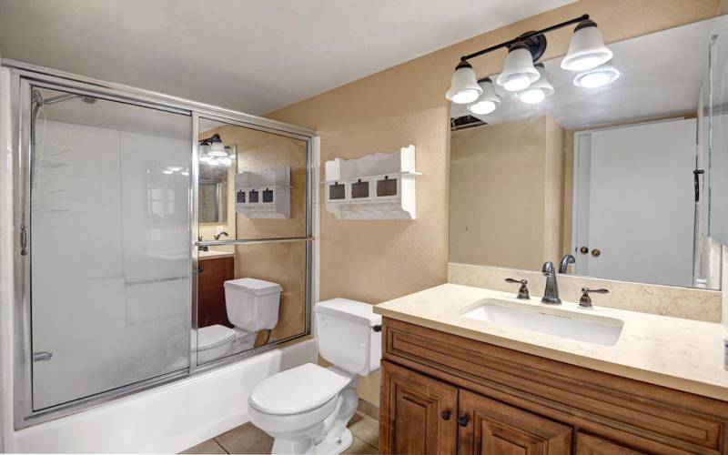 GUEST BATHROOM.jpg​​‌​​​​‌​​‌‌​​‌​​​‌‌​​​‌​​‌‌​​‌‌​​‌‌​​​​ mls