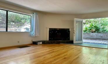 3038 Canyon Road, Burlingame, California 94010, 2 Bedrooms Bedrooms, ,1 BathroomBathrooms,Residential Lease,Rent,3038 Canyon Road,ML81975543