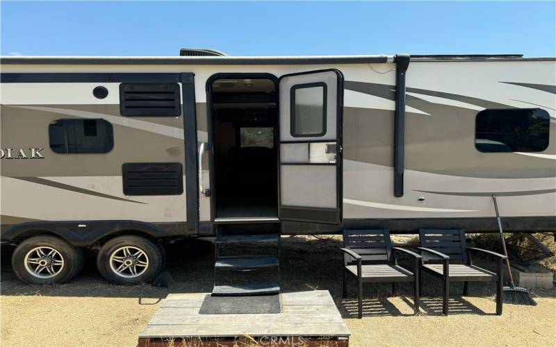 Travel trailer seller will leave for an additional price.