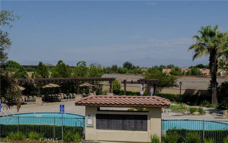 Entry views to the pool