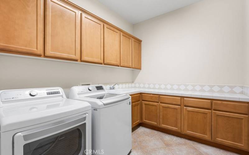 Oversized Laundry room