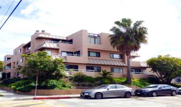 1115 Pearl Street 6, La Jolla, California 92037, 2 Bedrooms Bedrooms, ,2 BathroomsBathrooms,Residential Lease,Rent,1115 Pearl Street 6,240018395SD