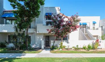 434 Park Shadow Court, Baldwin Park, California 91706, 2 Bedrooms Bedrooms, ,1 BathroomBathrooms,Residential,Buy,434 Park Shadow Court,WS24161015