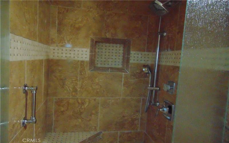 master shower, dual shower heads