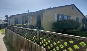 682 E 120th Street, Los Angeles, California 90059, 4 Bedrooms Bedrooms, ,2 BathroomsBathrooms,Residential Income,Buy,682 E 120th Street,DW24053856