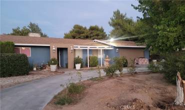 10939 Cottonwood Avenue, Hesperia, California 92345, 2 Bedrooms Bedrooms, ,2 BathroomsBathrooms,Residential,Buy,10939 Cottonwood Avenue,HD24162268