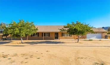 59099 Henderson Drive, Yucca Valley, California 92284, 3 Bedrooms Bedrooms, ,2 BathroomsBathrooms,Residential,Buy,59099 Henderson Drive,PW24162086