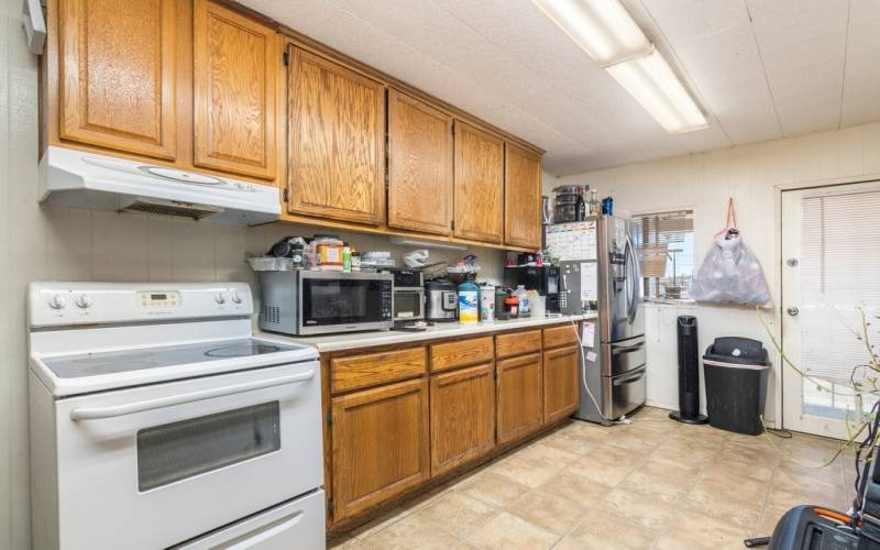 Duplex back unit kitchen