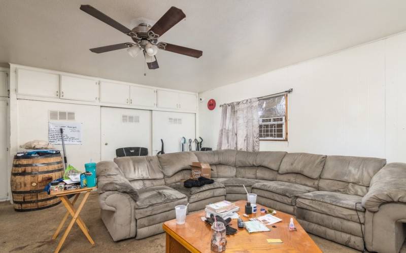 Duplex back unit living room