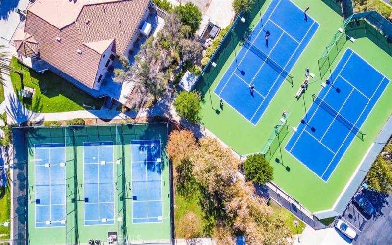 Lighted pickle ball / paddle tennis and tennis courts.