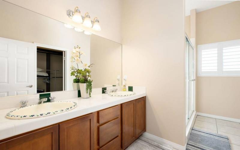 Avenida Obregon Master Bath