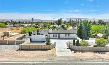 15382 Apple Valley Road, Apple Valley, California 92307, 3 Bedrooms Bedrooms, ,2 BathroomsBathrooms,Residential,Buy,15382 Apple Valley Road,HD24104815