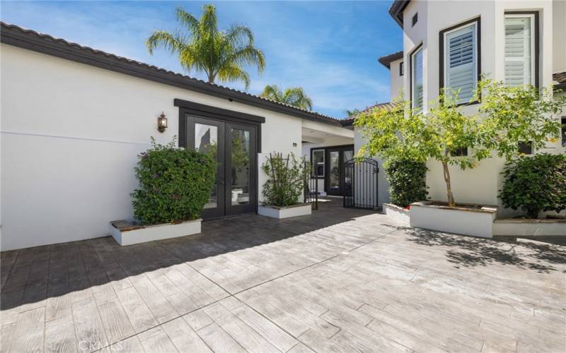 Courtyard - facing casita