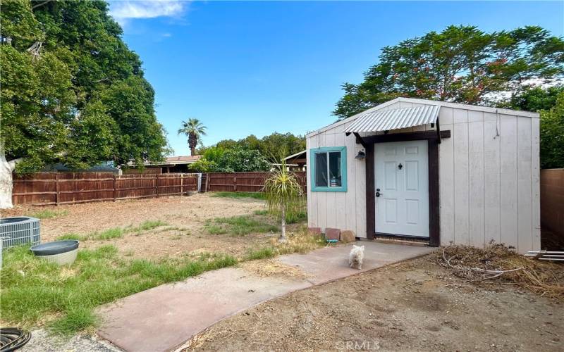 Backyard / Craft Room