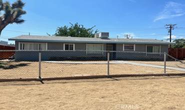 56943 Antelope Trail, Yucca Valley, California 92284, 3 Bedrooms Bedrooms, ,2 BathroomsBathrooms,Residential,Buy,56943 Antelope Trail,IV24153292