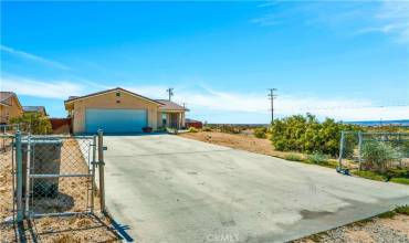 29 Palms 6528, 29 Palms, California 92277, 3 Bedrooms Bedrooms, ,2 BathroomsBathrooms,Residential,Buy,29 Palms 6528,JT24111120