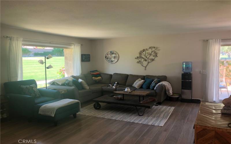 Spacious Living Room with Large Panoramic Window