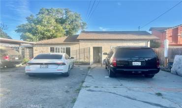 112 E Caldwell Street, Compton, California 90220, 4 Bedrooms Bedrooms, ,2 BathroomsBathrooms,Residential Income,Buy,112 E Caldwell Street,DW24162916