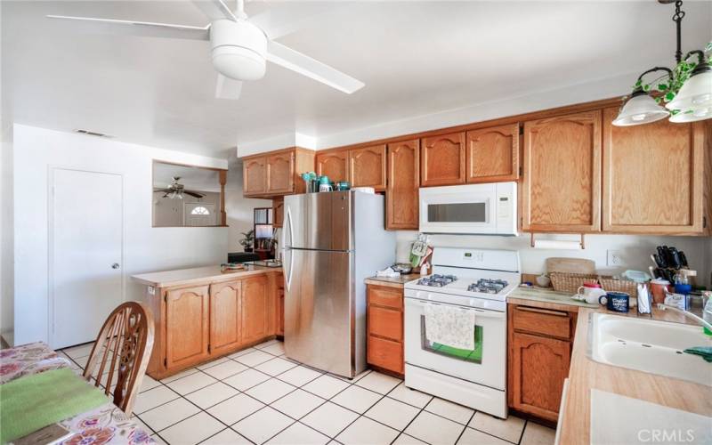 Kitchen/dining area