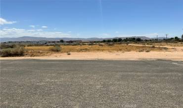 0 Pioneer Road, Apple Valley, California 92307, ,Land,Buy,0 Pioneer Road,HD24163161