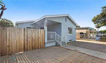 3757 S St Andrews Place, Los Angeles, California 90018, 4 Bedrooms Bedrooms, ,3 BathroomsBathrooms,Residential,Buy,3757 S St Andrews Place,OC24162999