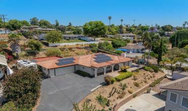 244 Avalon Dr, Vista, California 92084, 3 Bedrooms Bedrooms, ,2 BathroomsBathrooms,Residential,Buy,244 Avalon Dr,240015240SD