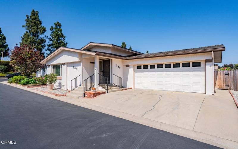 1220 Johnson Dr 138 Ventura CA-large-001