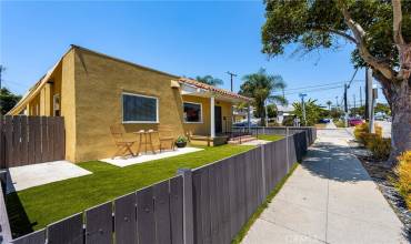 1479 Loma Avenue, Long Beach, California 90804, 2 Bedrooms Bedrooms, ,1 BathroomBathrooms,Residential,Buy,1479 Loma Avenue,PW24163294