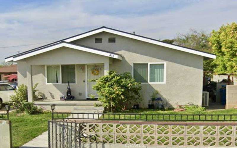 Current Photo of Front Unit and Front Yard- Photo Courtesy of Google Earth