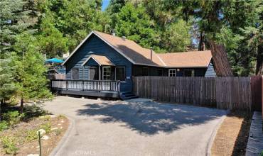 657 Rose Lane, Twin Peaks, California 92391, 2 Bedrooms Bedrooms, ,1 BathroomBathrooms,Residential,Buy,657 Rose Lane,RW24163779