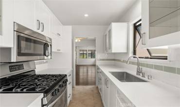 3517 Manhattan Avenue, Manhattan Beach, California 90266, 2 Bedrooms Bedrooms, ,1 BathroomBathrooms,Residential Lease,Rent,3517 Manhattan Avenue,SB24163830