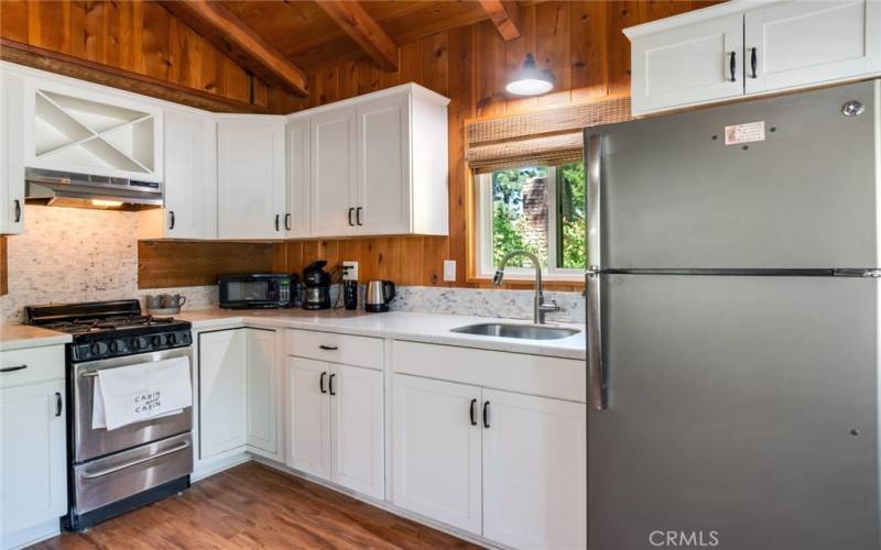 Fantastic Kitchen with newer shaker cabinets