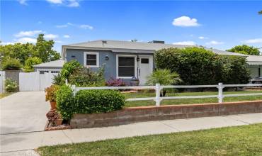 6915 Yarmouth Avenue, Reseda, California 91335, 3 Bedrooms Bedrooms, ,2 BathroomsBathrooms,Residential,Buy,6915 Yarmouth Avenue,SR24162994