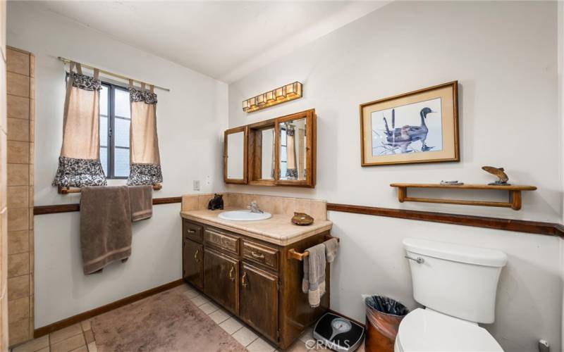 Upstairs bathroom with tub/shower combo