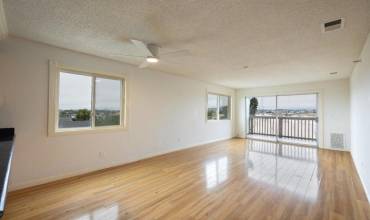 1532 CHANSLOR Avenue Apt T, Richmond, California 94801, 2 Bedrooms Bedrooms, ,1 BathroomBathrooms,Residential,Buy,1532 CHANSLOR Avenue Apt T,ML81976112