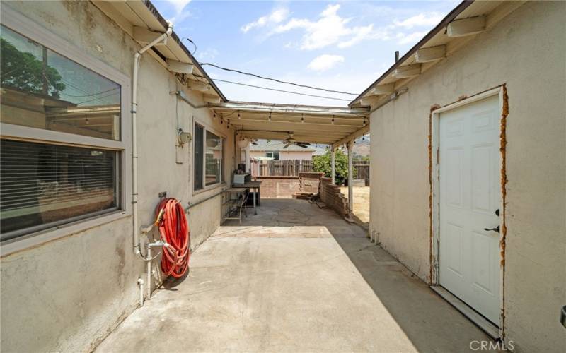 Covered Patio & Garage