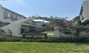 1031 Clyde Ave 303, Santa Clara, California 95054, 2 Bedrooms Bedrooms, ,2 BathroomsBathrooms,Residential,Buy,1031 Clyde Ave 303,41069281