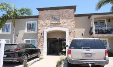 4655 Ohio St 1, San Diego, California 92116, 2 Bedrooms Bedrooms, ,2 BathroomsBathrooms,Residential,Buy,4655 Ohio St 1,41069324