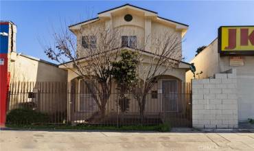 9714 S Main Street, Los Angeles, California 90003, 6 Bedrooms Bedrooms, ,4 BathroomsBathrooms,Residential Income,Buy,9714 S Main Street,GD24164861