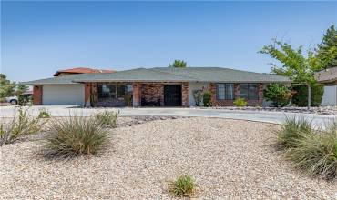 12805 Riverview Drive, Victorville, California 92395, 3 Bedrooms Bedrooms, ,2 BathroomsBathrooms,Residential,Buy,12805 Riverview Drive,HD24163889