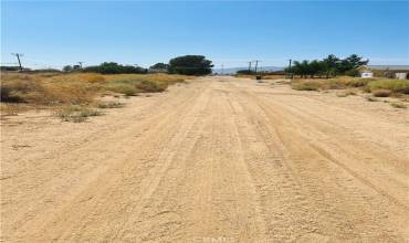 Lot on dirt road