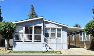 3231 Vineyard Ave., #29