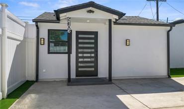 5706 Burnet Avenue, Van Nuys, California 91411, 3 Bedrooms Bedrooms, ,2 BathroomsBathrooms,Residential Lease,Rent,5706 Burnet Avenue,SR24165604