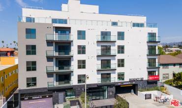 321 S Oxford Avenue 402, Los Angeles, California 90020, 2 Bedrooms Bedrooms, ,2 BathroomsBathrooms,Residential,Buy,321 S Oxford Avenue 402,24426385