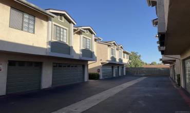 1225 N Broadway 2, Escondido, California 92026, 3 Bedrooms Bedrooms, ,2 BathroomsBathrooms,Residential,Buy,1225 N Broadway 2,240018976SD