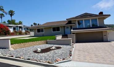 Front with driveway